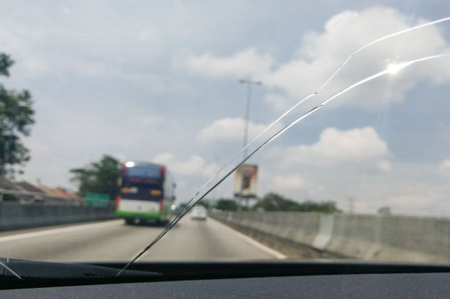 Avoid the Crack: 6 Simple Ways to Prevent Windshield Damage ...